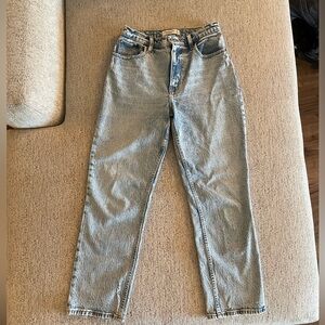 Abercrombie & Fitch - Ultra High Rise 90s Straight Jean